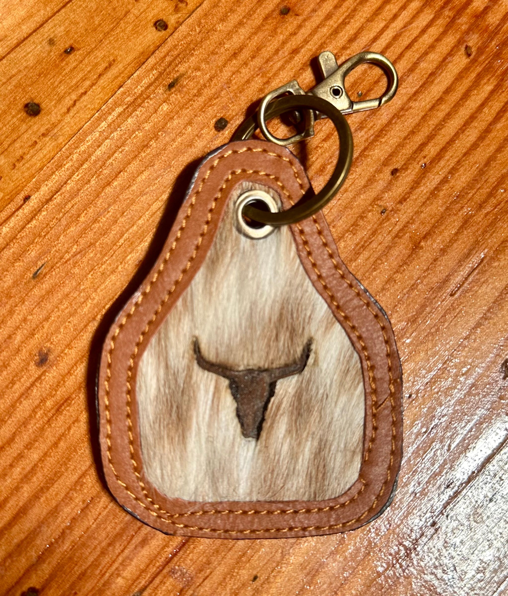 Cattle Tag Shape Leather Edge Cowhide Keychain