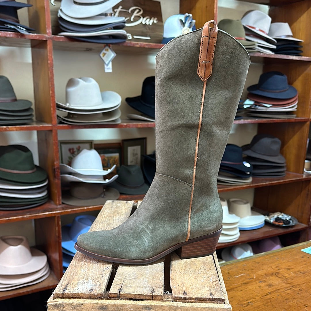Viguera Vitelo Trebol Mid Calf Suede Boot