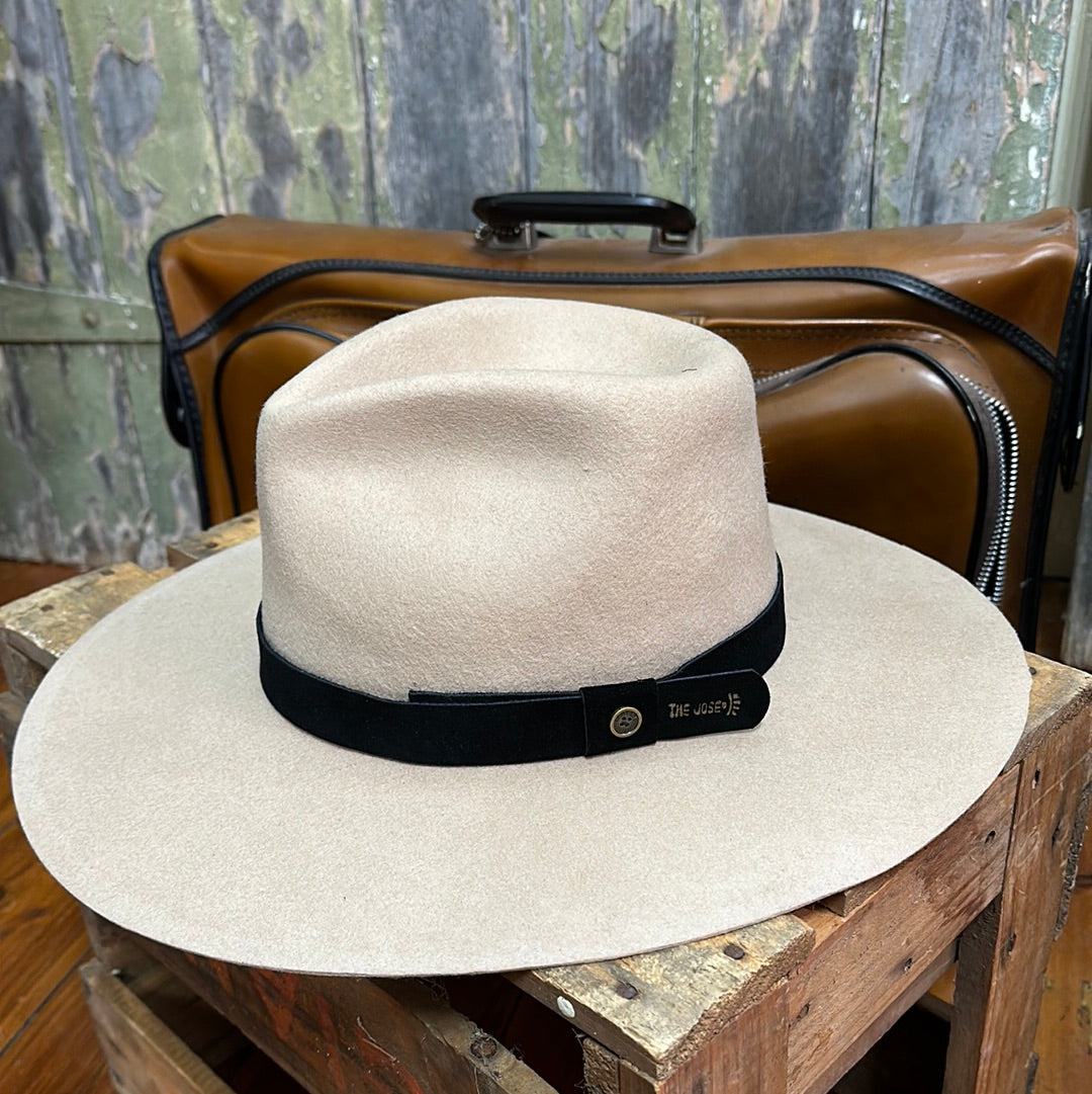 fallen BROKEN street - The Jose - x2 bands. X1 tan suede and x1 black suede