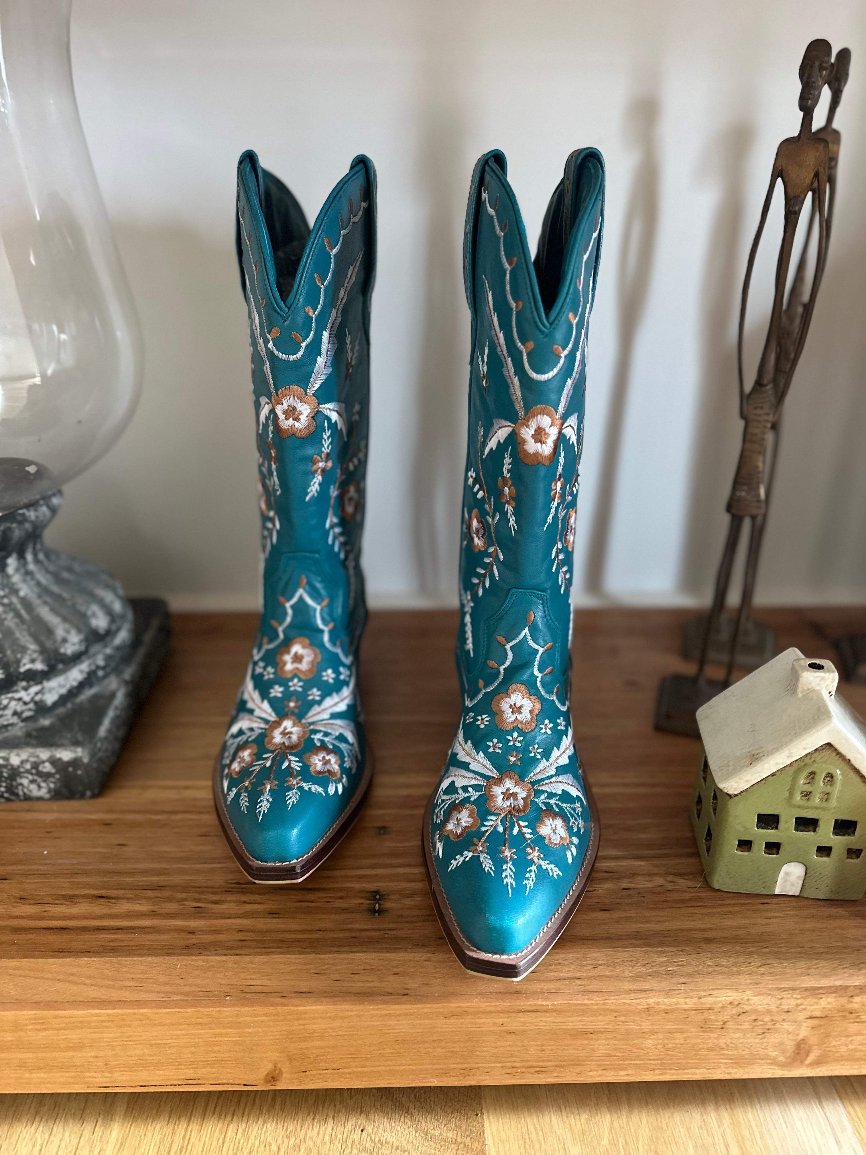 Floral Embroided Handmade Leather Cowgirl Boots