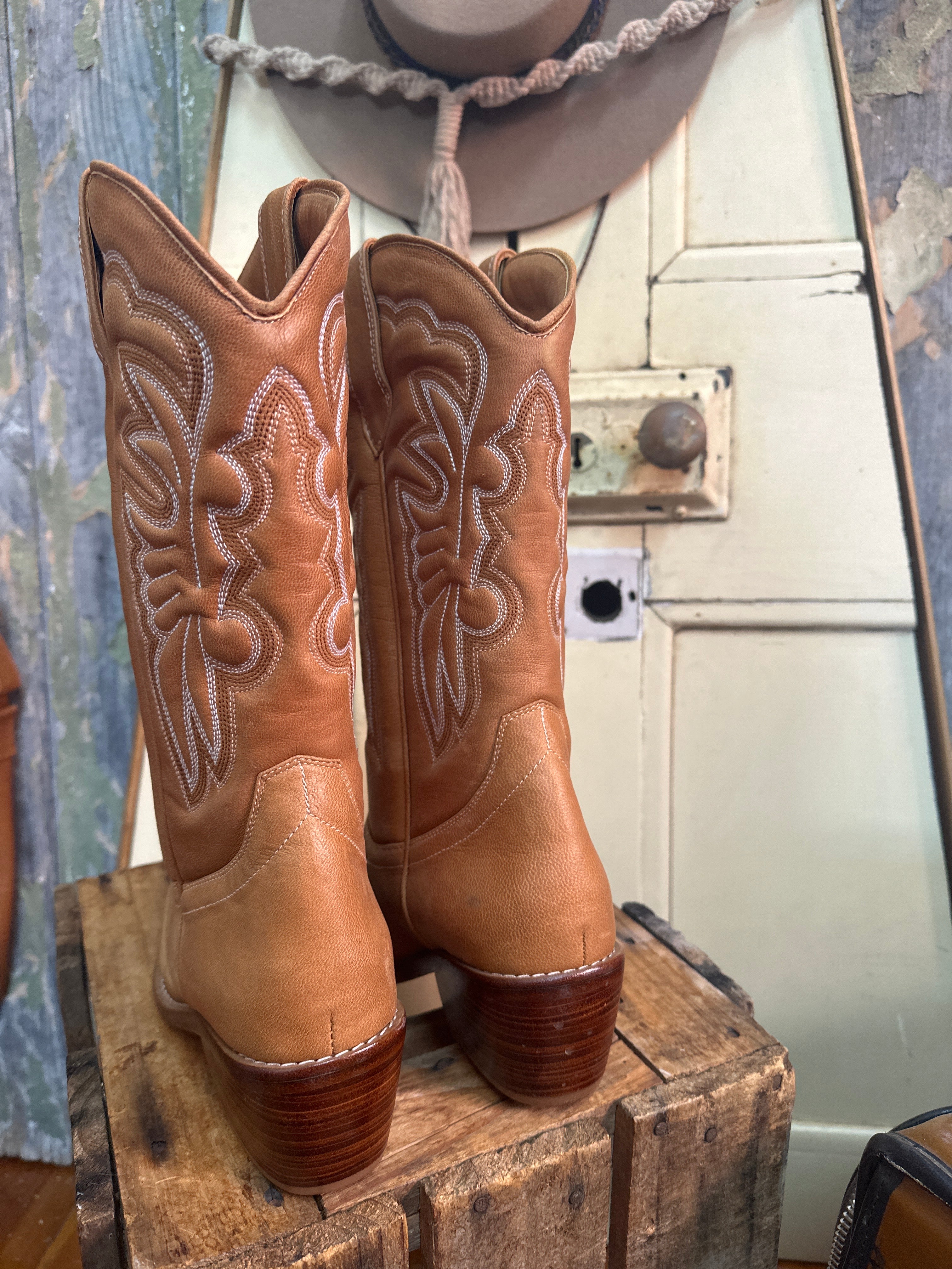 It's A Cowgirl Thing Embroided Cowgirl Boots