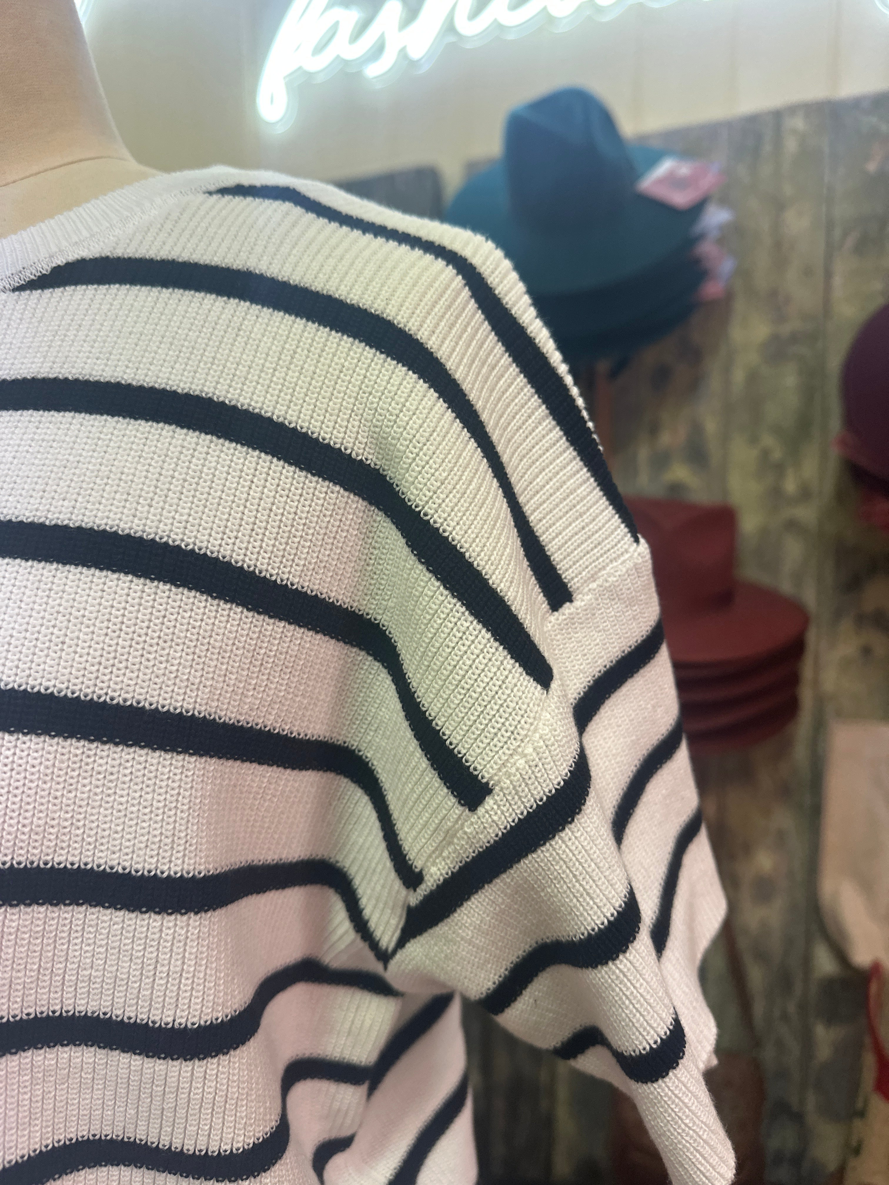 Fria knitted black and white stripe t.shirt