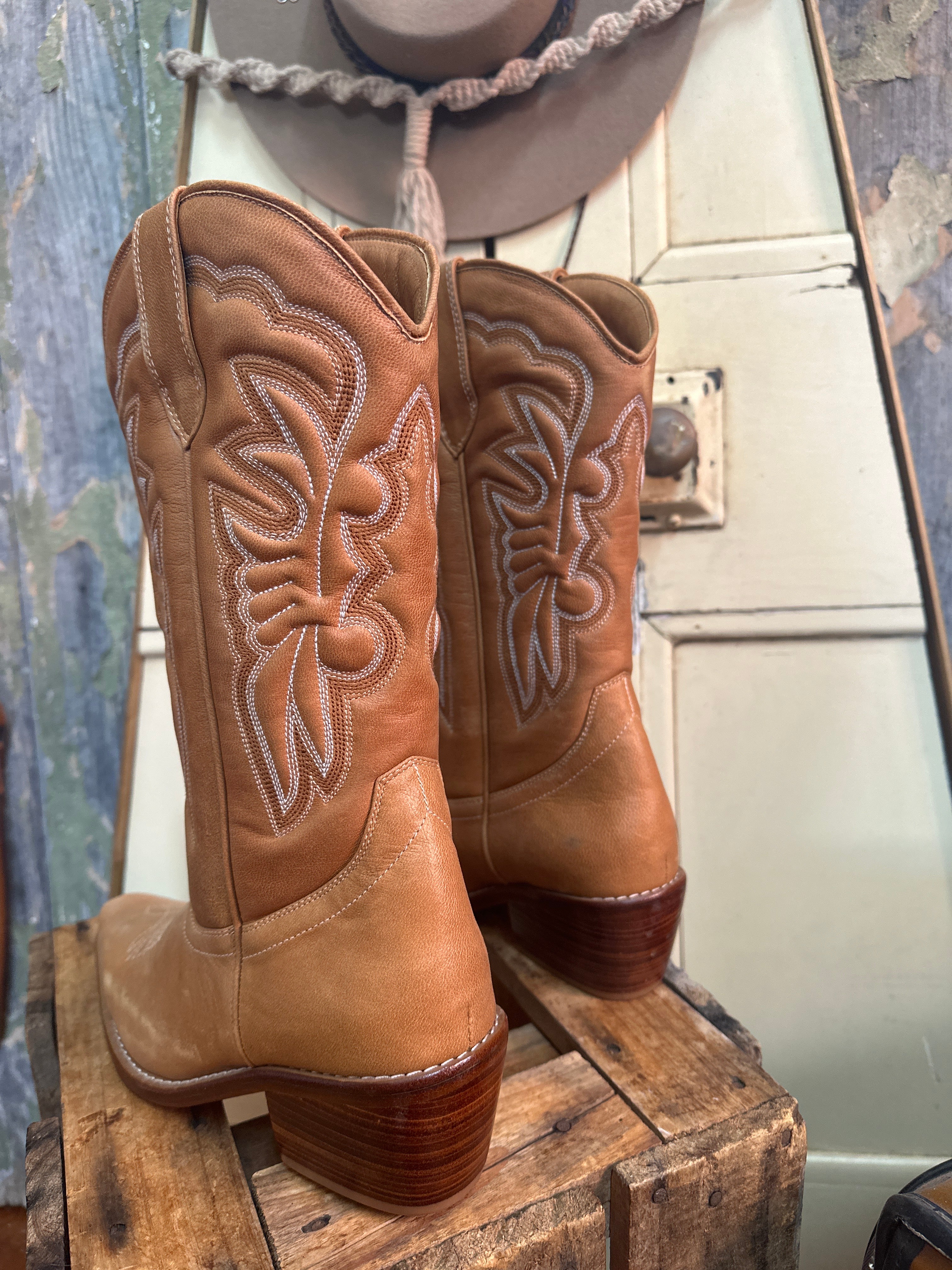 It's A Cowgirl Thing Embroided Cowgirl Boots