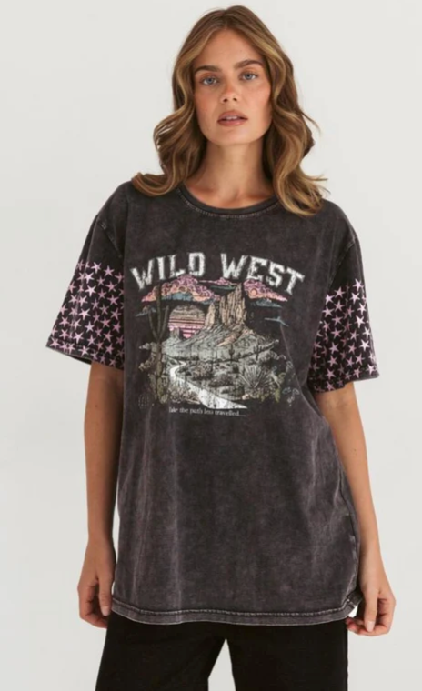 Paper Hearts Vintage Wash Wild West Star Sleeve T.Shirt