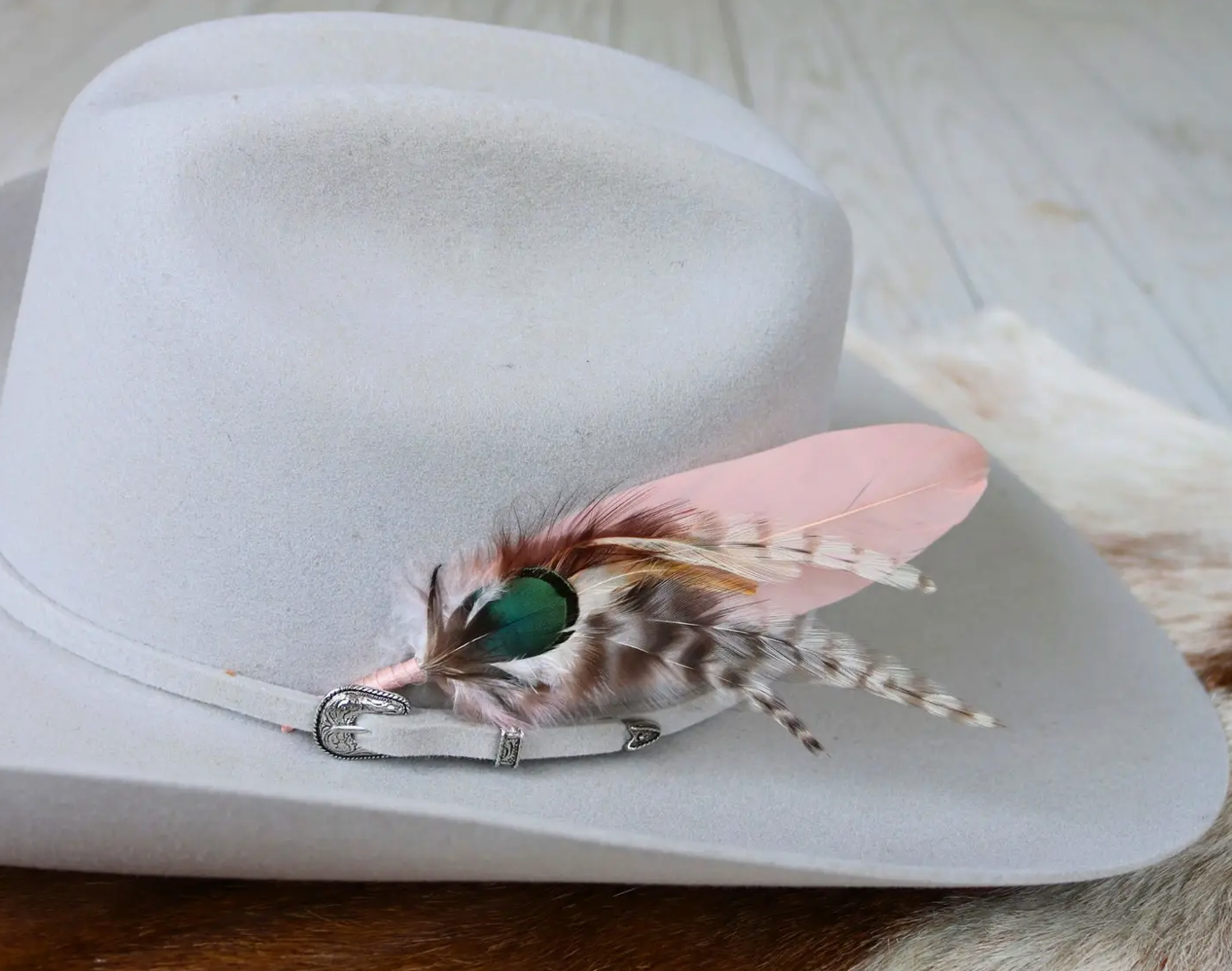 Willow Lane Feather Hat Accent Showgirl Feather