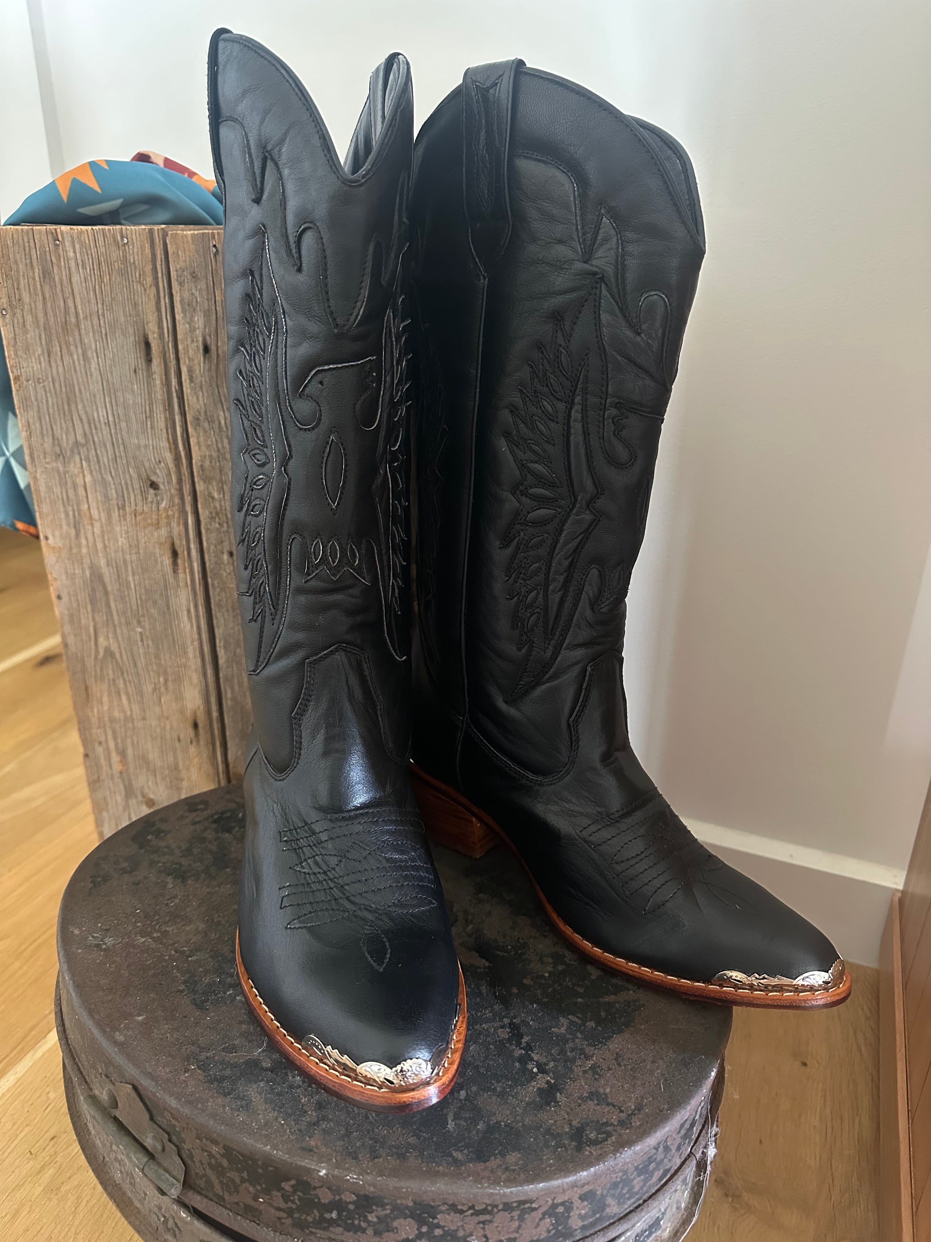 Urban Dust Black Leather Handmade Eagle Cowgirl Boot