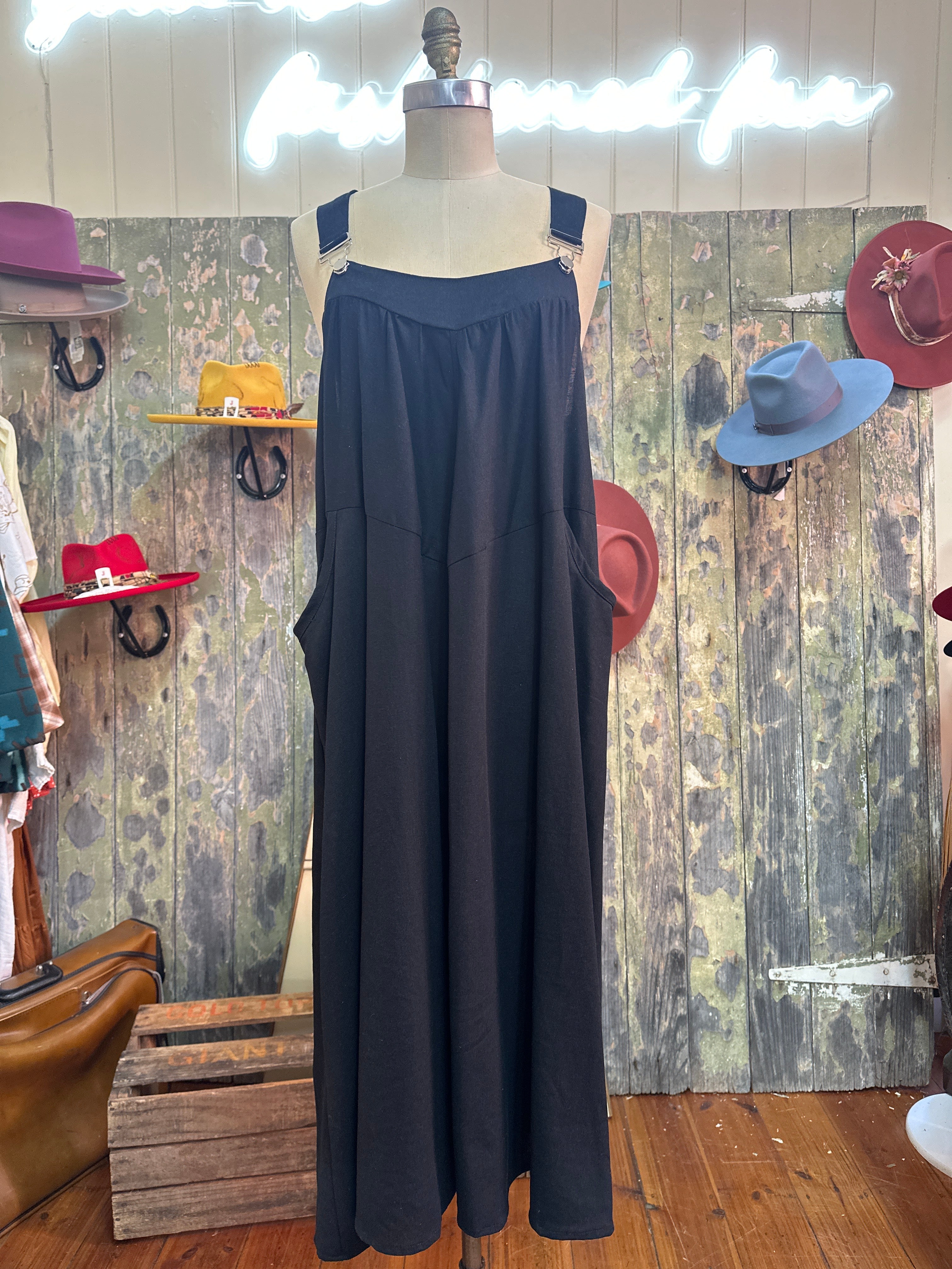 Urban Dust Linen Pinafore