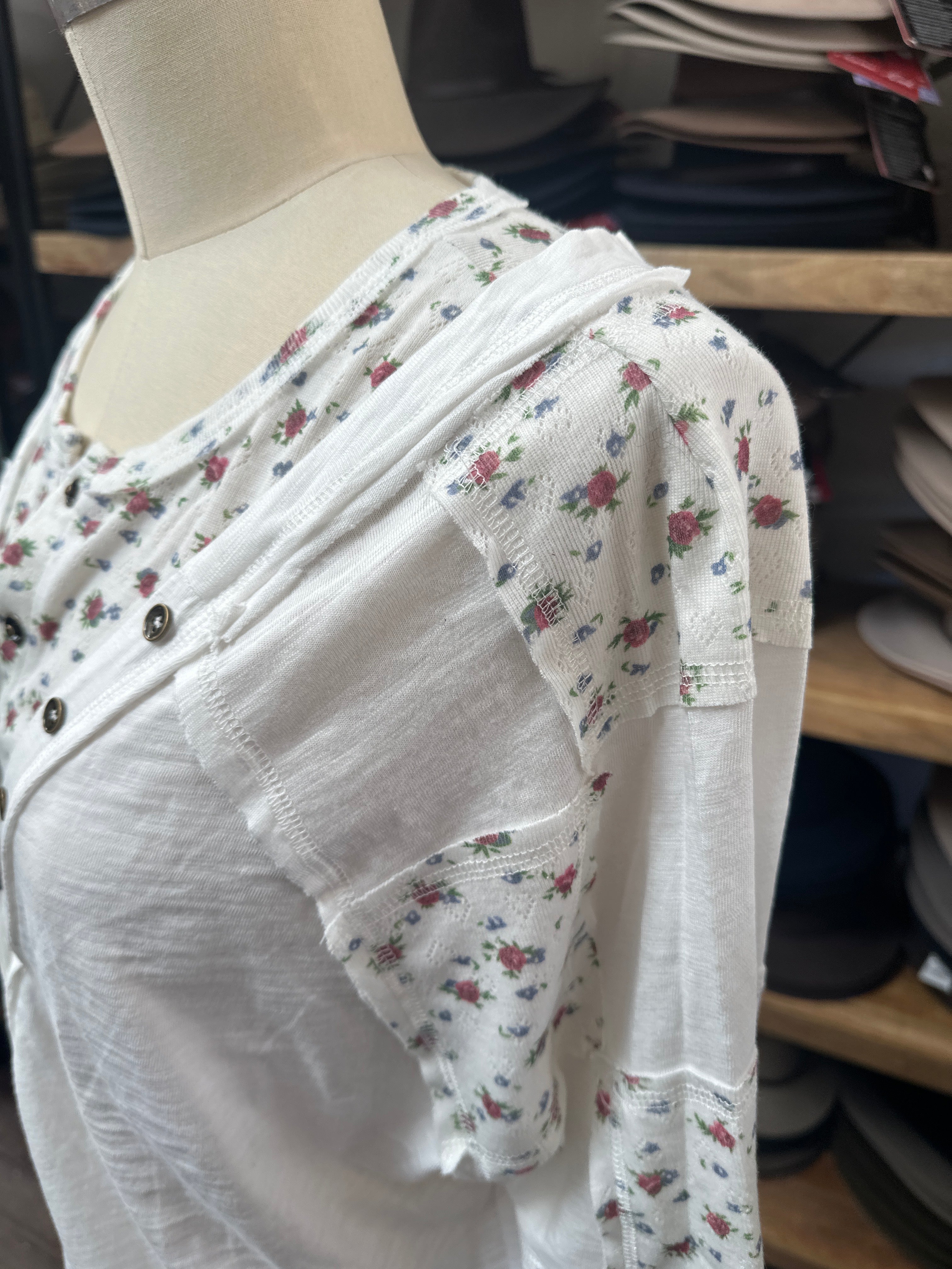 Double layered floral white L/S