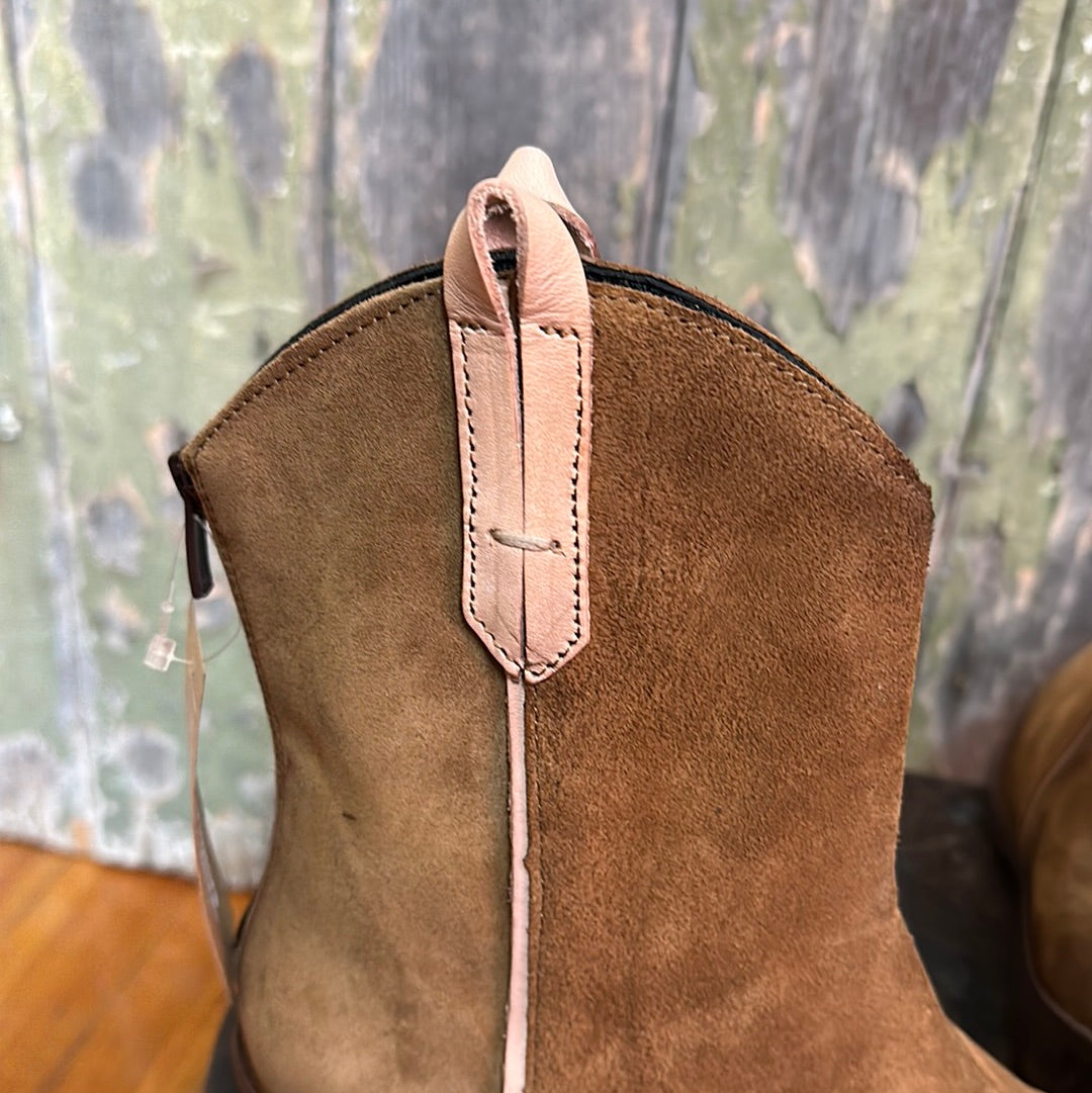 Urban Dust Natural Tab Suede Boot