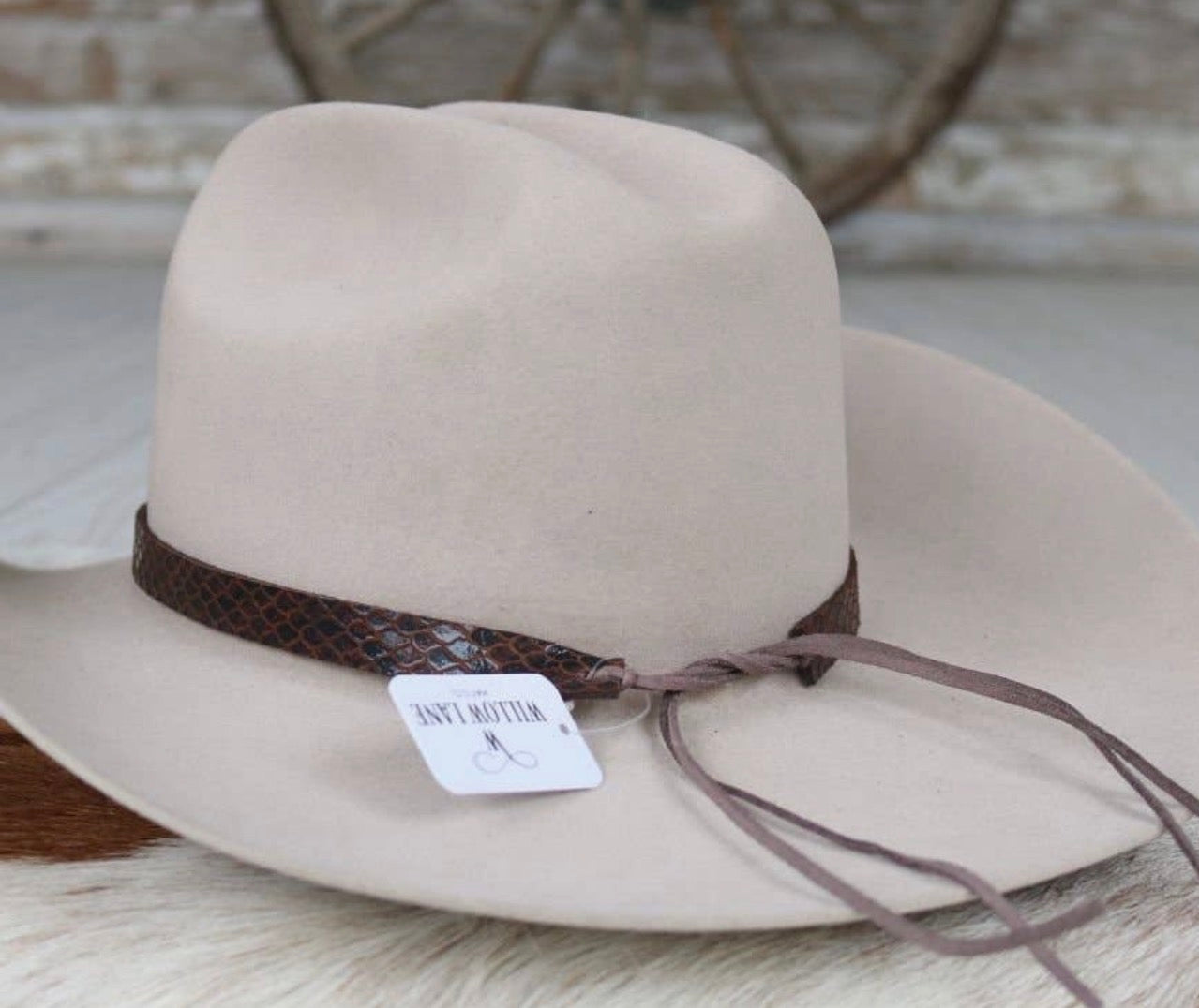 Leather hat band brown diamond